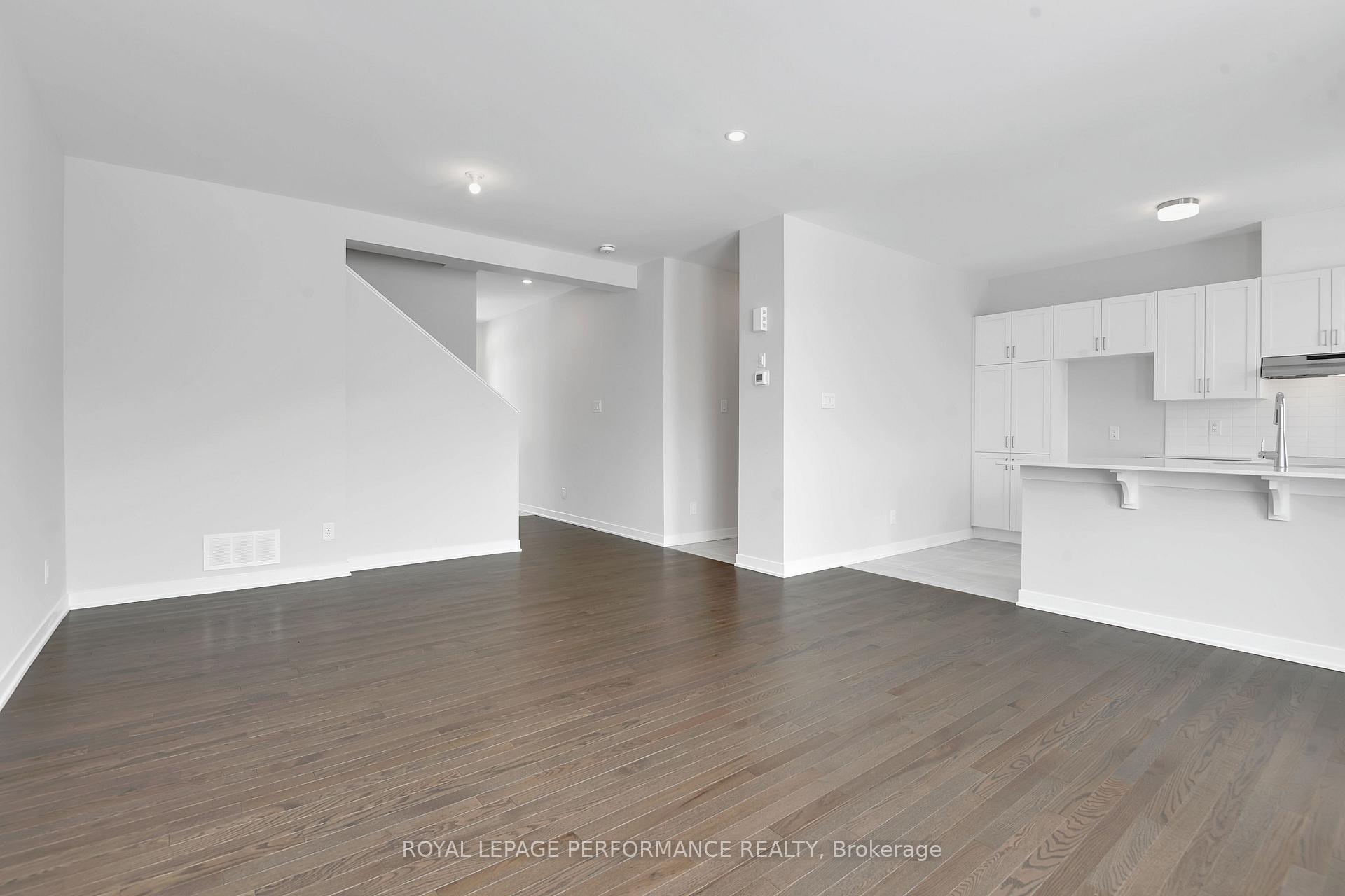 Photo 9 of 194 Beebalm Crescent, Ottawa, Barrhaven - Half Moon Bay — HOMEH