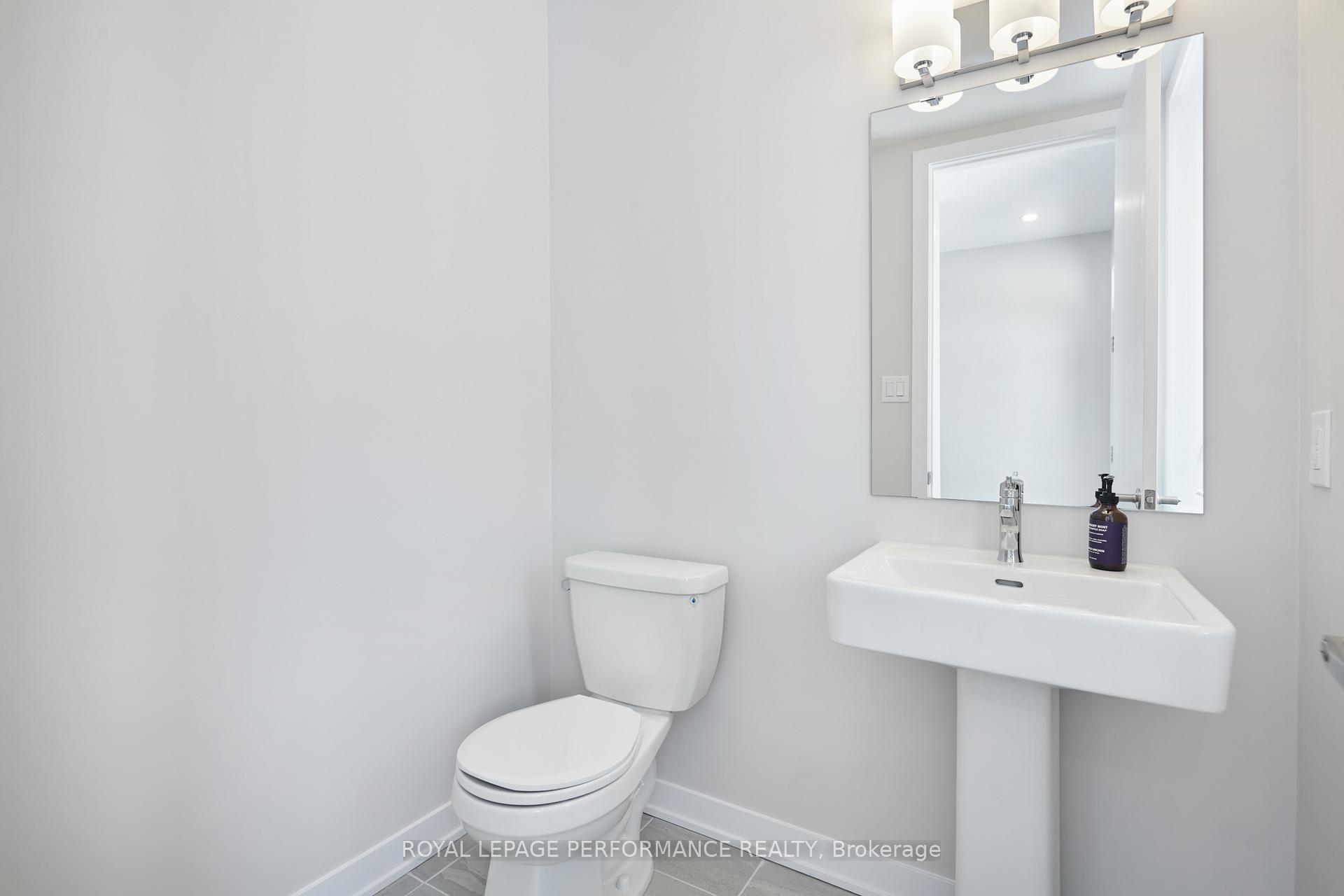 Photo 16 of 194 Beebalm Crescent, Ottawa, Barrhaven - Half Moon Bay — HOMEH
