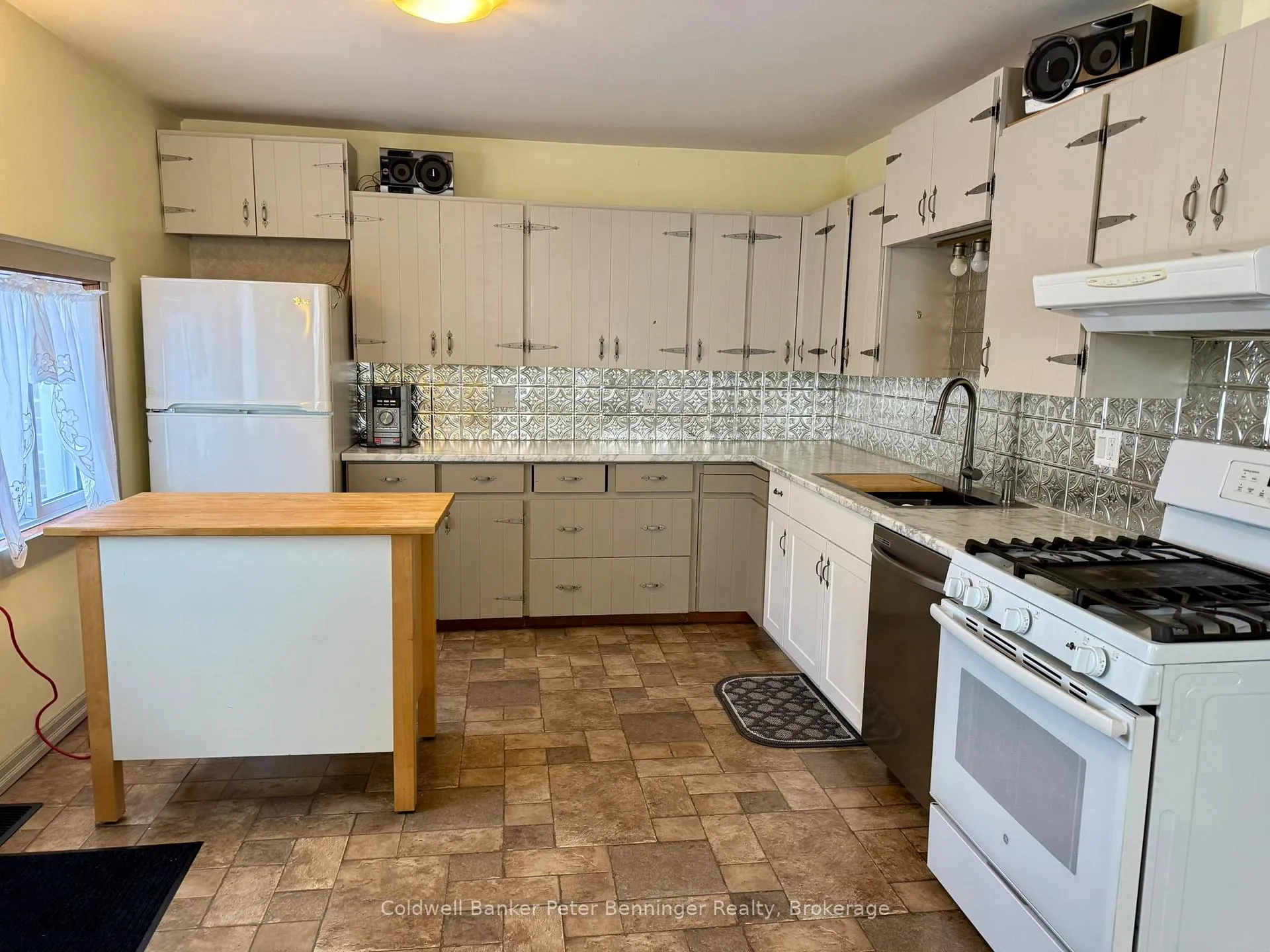Photo 9 of 378 11th Street, Hanover — HOMEH