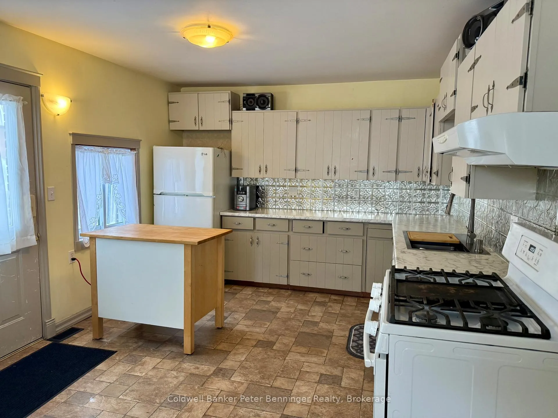 Photo 12 of 378 11th Street, Hanover — HOMEH