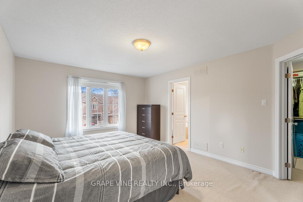Photo 19 of 349 Grey Seal Circle, Ottawa, Riverside South/Gloucester Glen — HOMEH