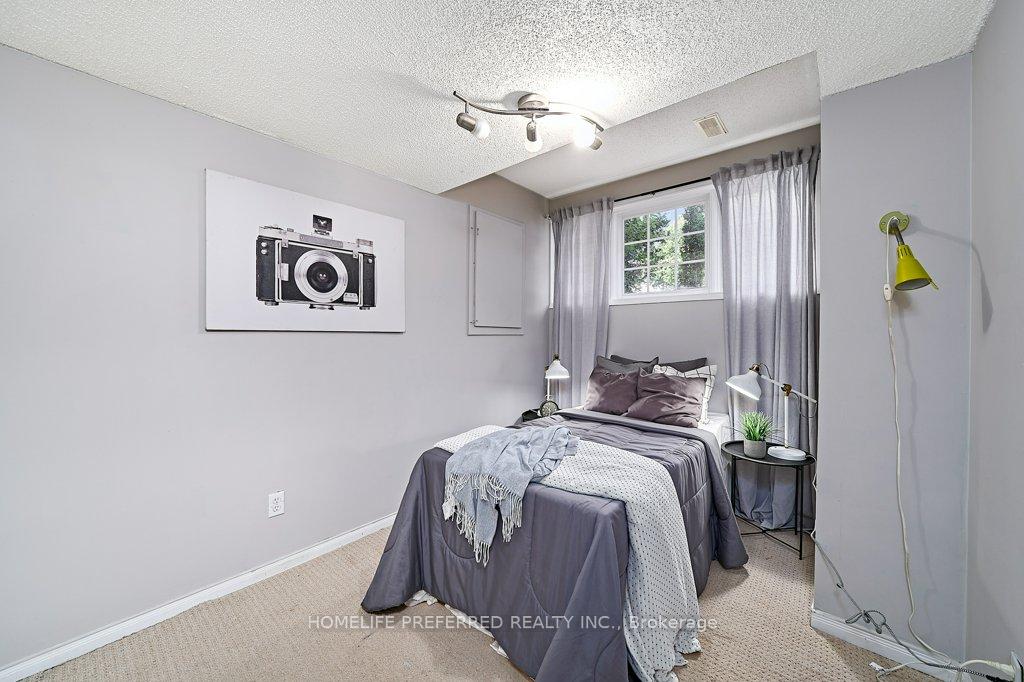Photo 41 of 56 Champine Square, Clarington, Bowmanville — HOMEH