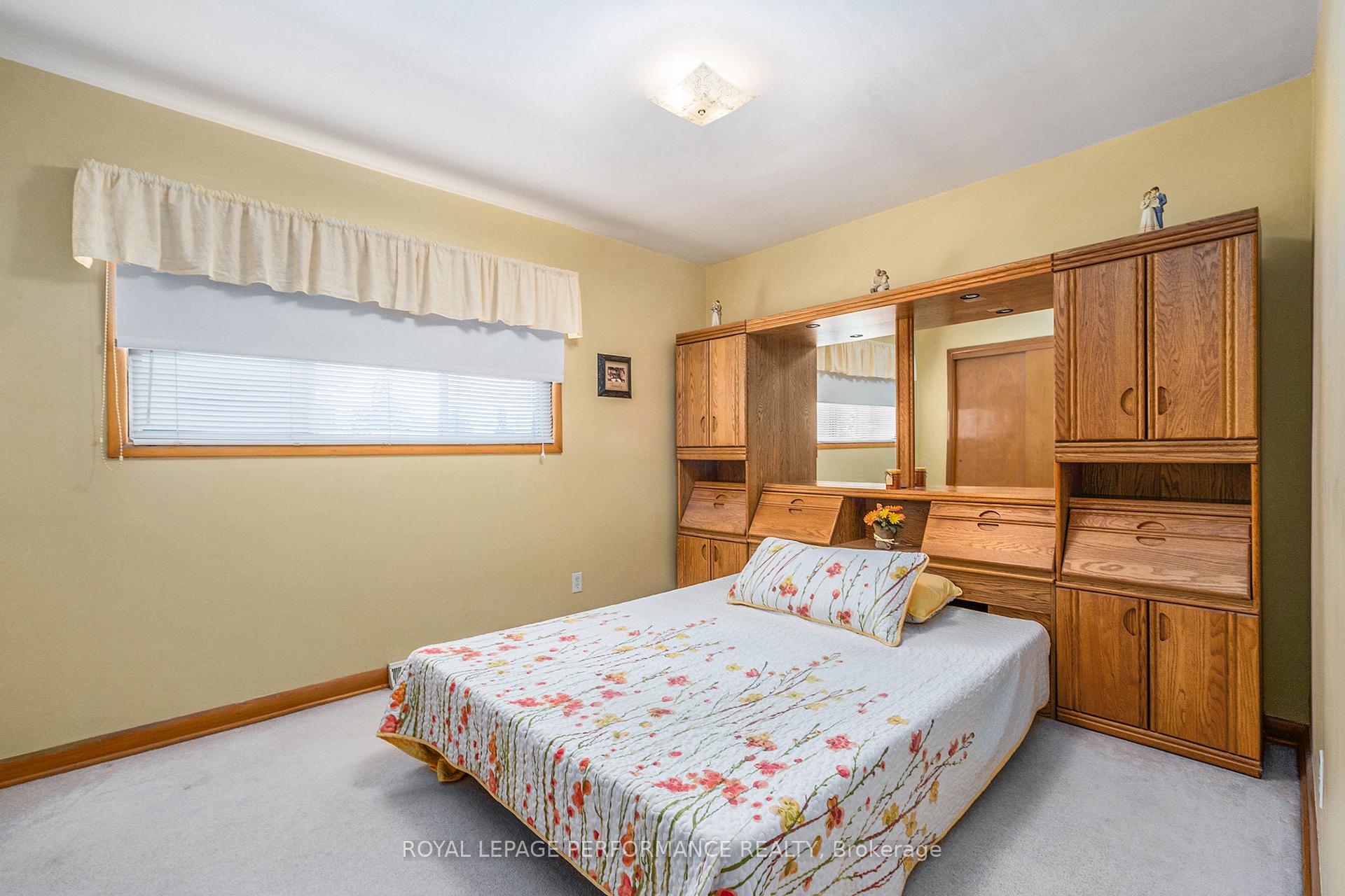Photo 10 of 1210 Queen Street, Cornwall — HOMEH