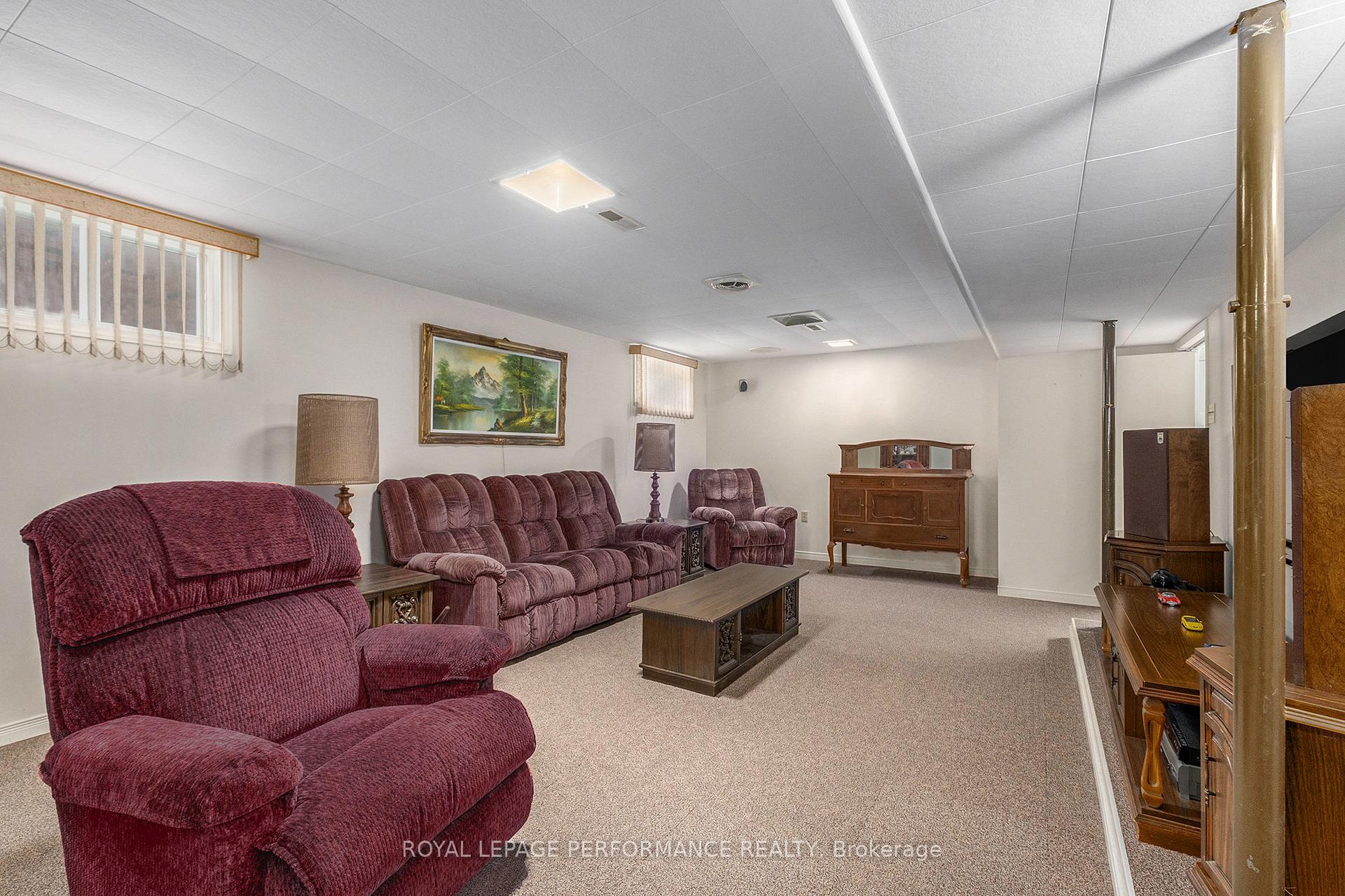 Photo 12 of 1210 Queen Street, Cornwall — HOMEH