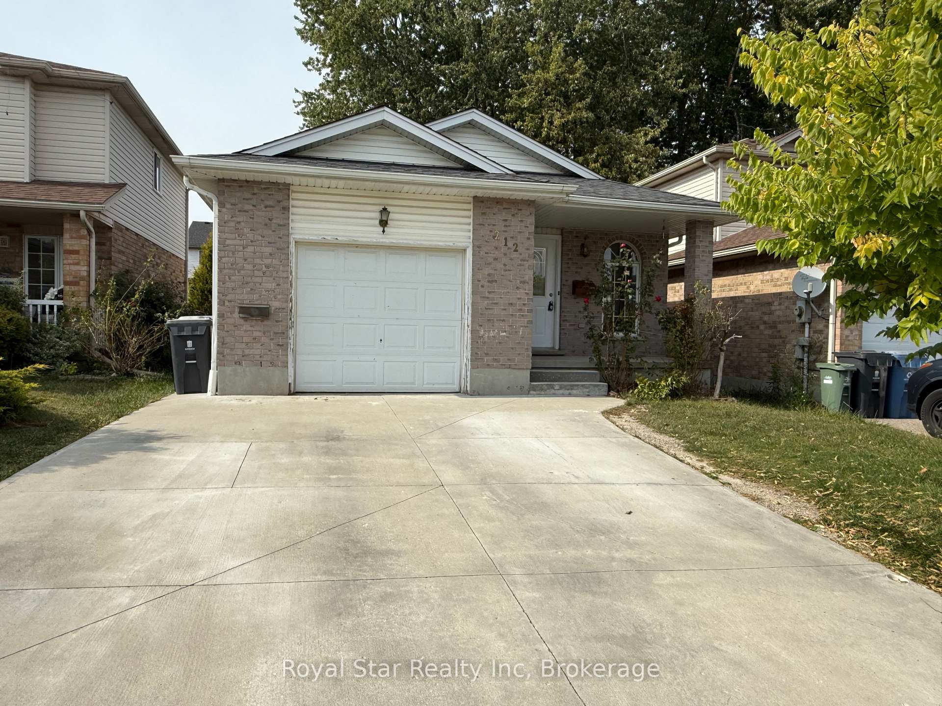 Front of 212 Country Club Drive