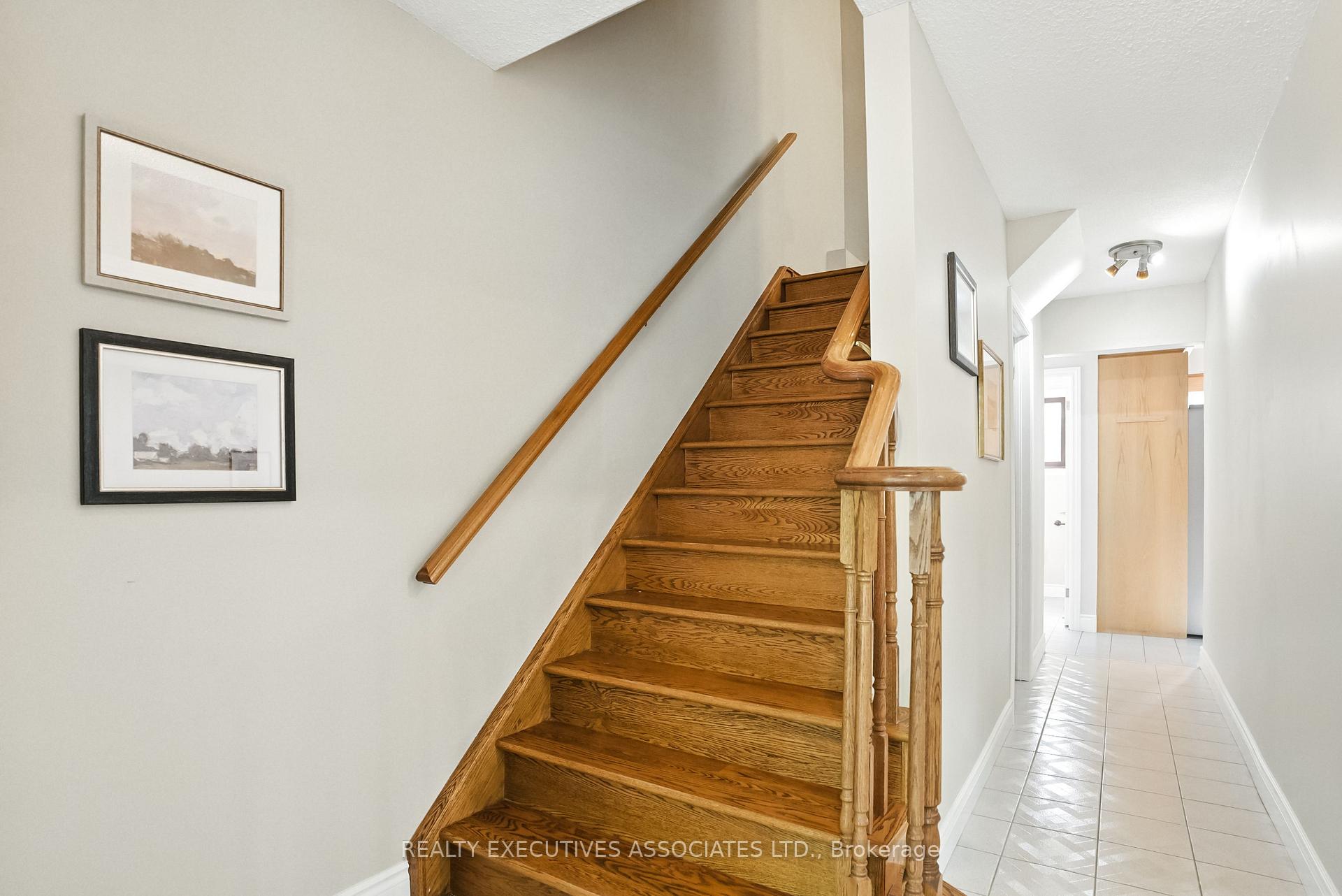 Photo 18 of 27 Morgandale Crescent, Clarington, Bowmanville — HOMEH