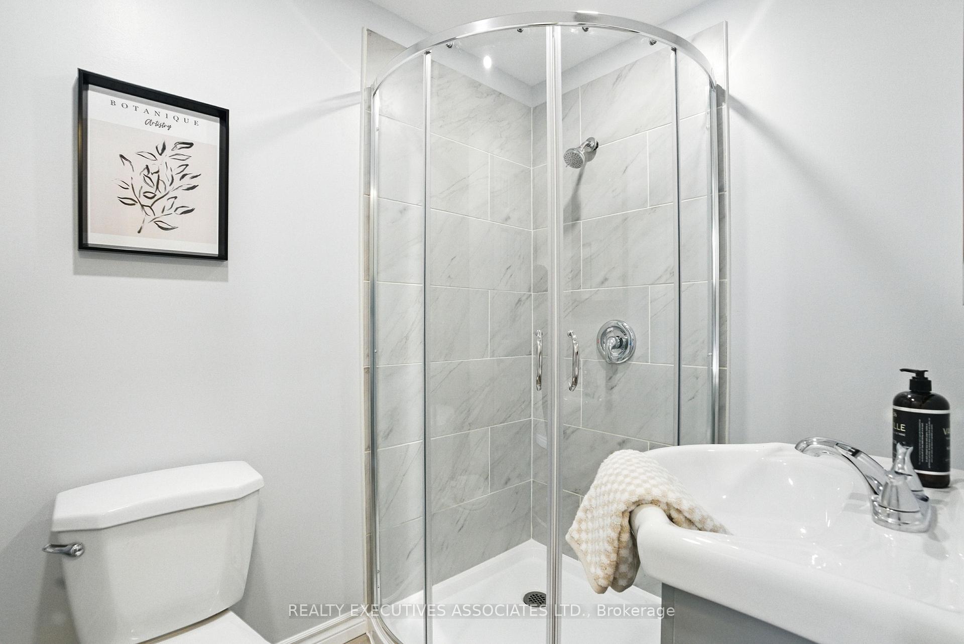 Photo 32 of 27 Morgandale Crescent, Clarington, Bowmanville — HOMEH