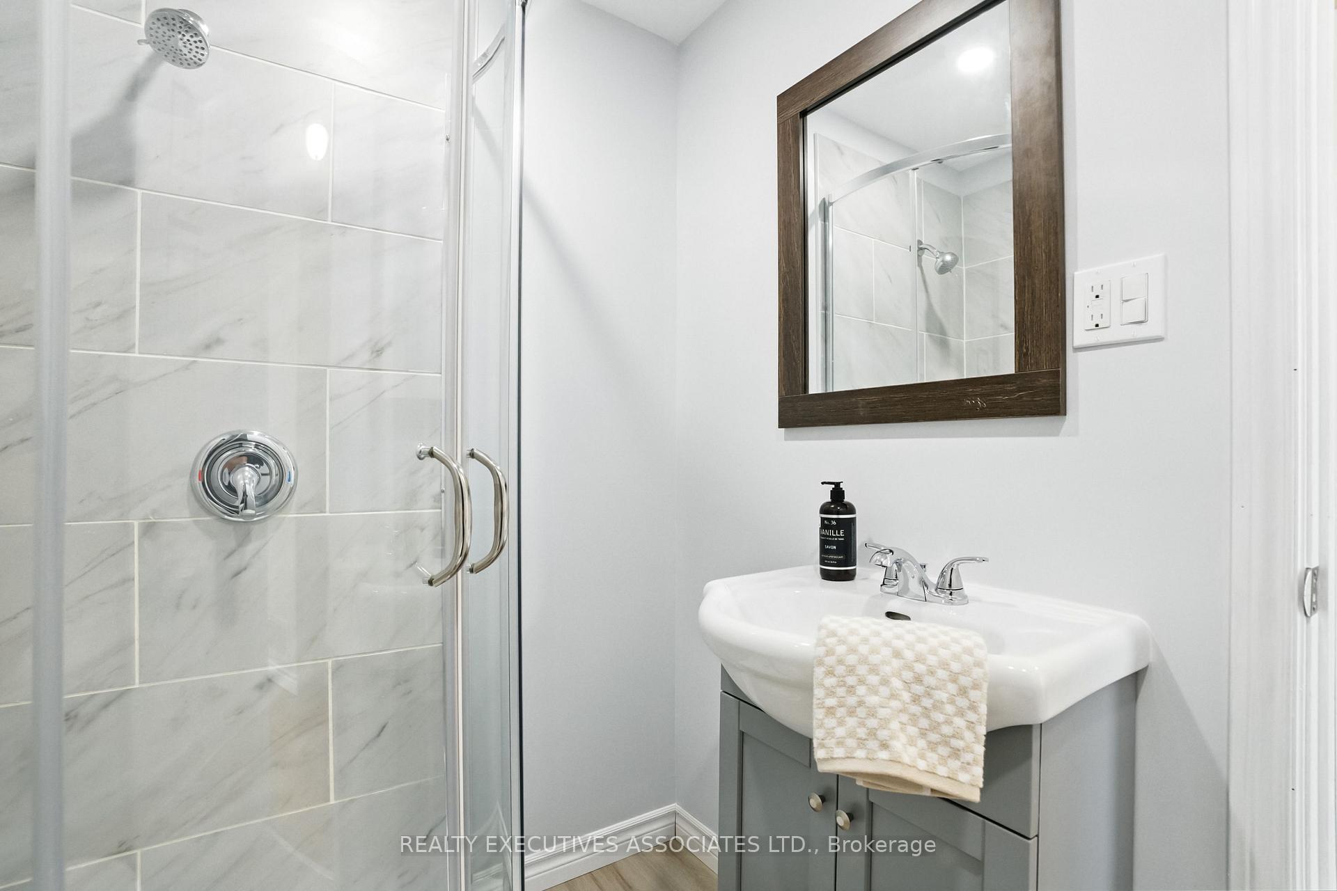 Photo 33 of 27 Morgandale Crescent, Clarington, Bowmanville — HOMEH