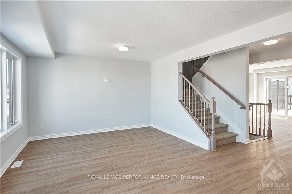 Photo 7 of 115 Kyanite Lane, Ottawa, Barrhaven - Heritage Park — HOMEH