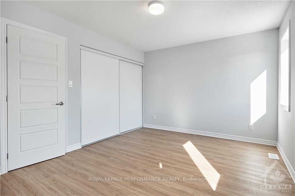 Photo 16 of 115 Kyanite Lane, Ottawa, Barrhaven - Heritage Park — HOMEH