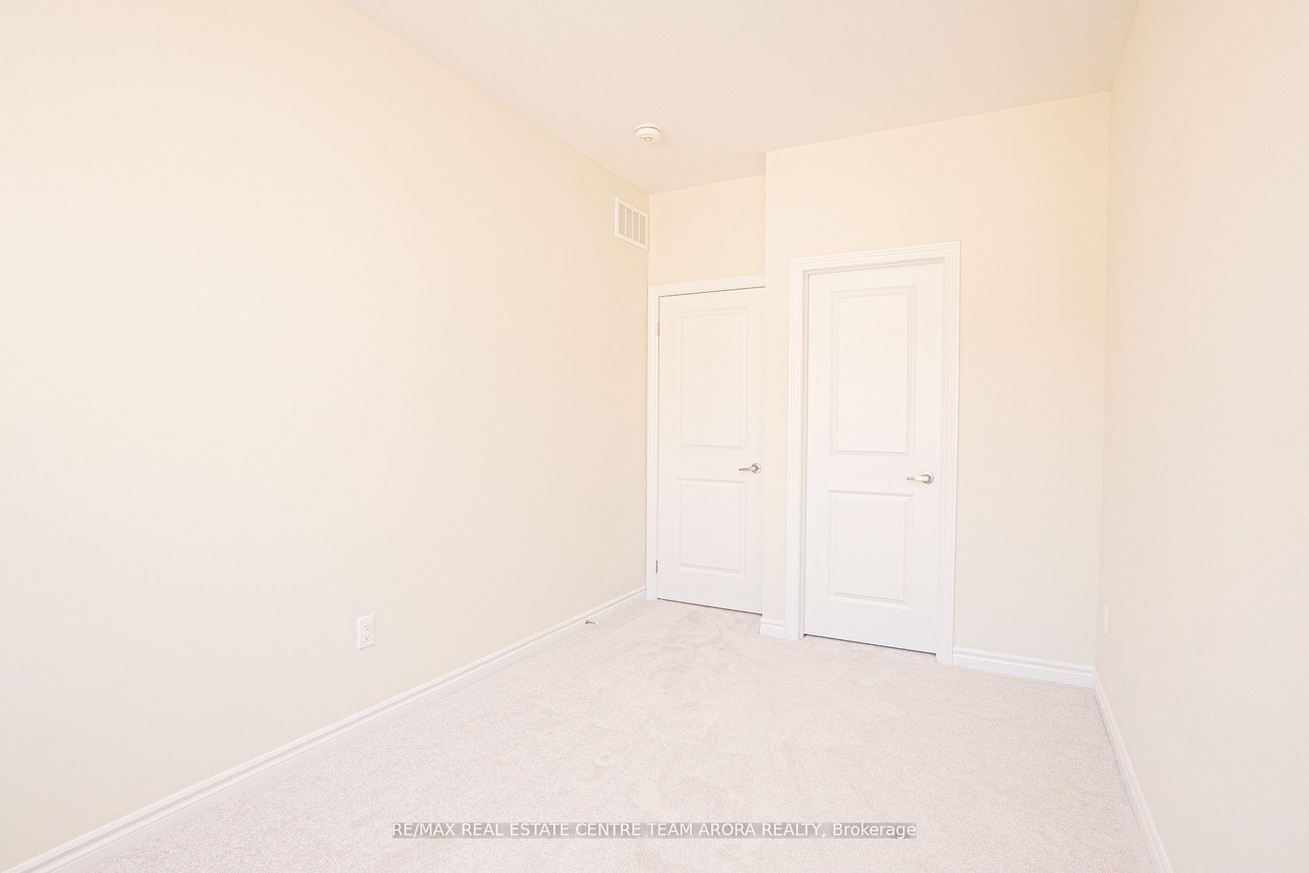 Photo 17 of 1420 Oakmont Common, Burlington, Tyandaga — HOMEH