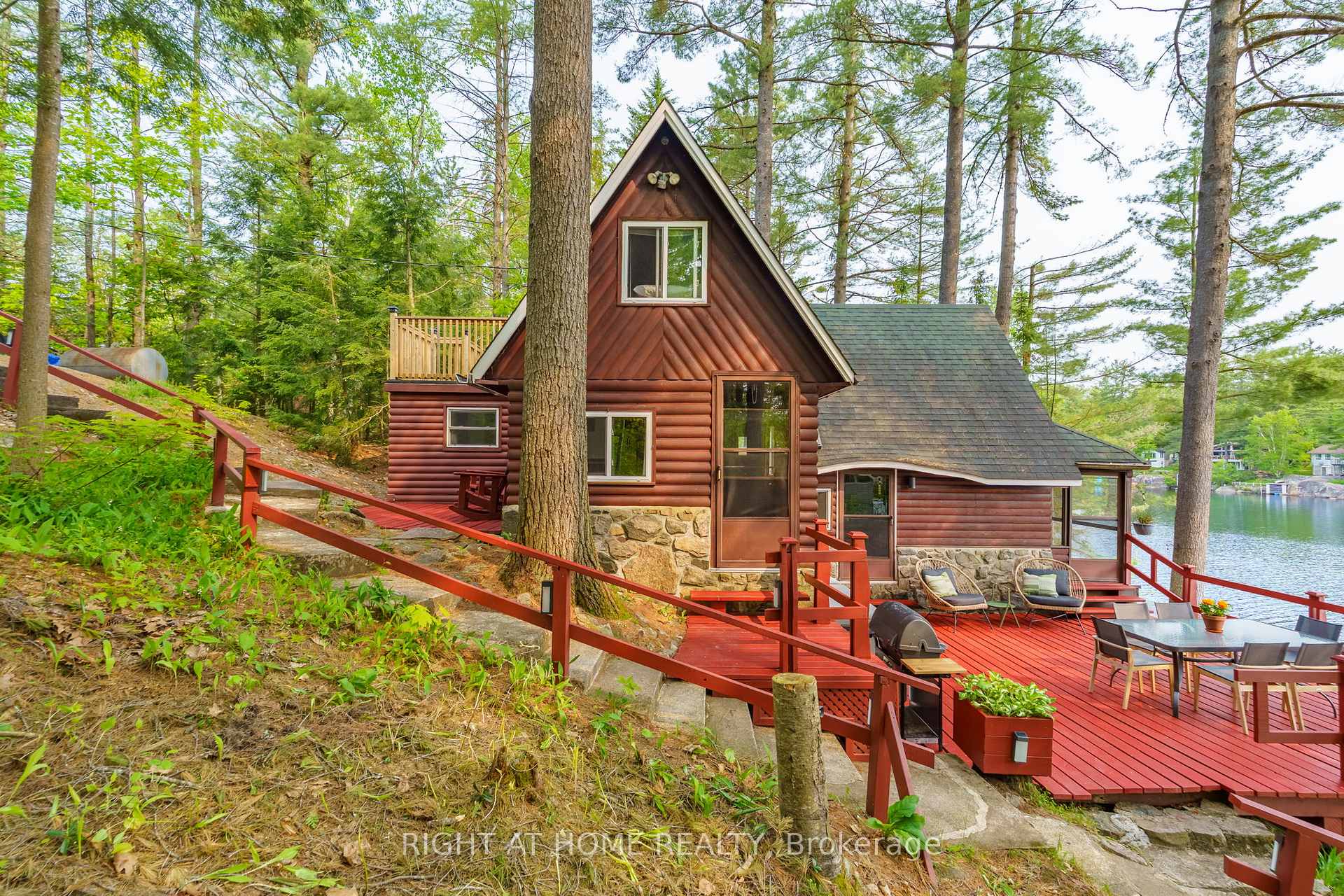 Photo 1 of 1178 Tomingas Road, Gravenhurst, Muskoka (S) — HOMEH