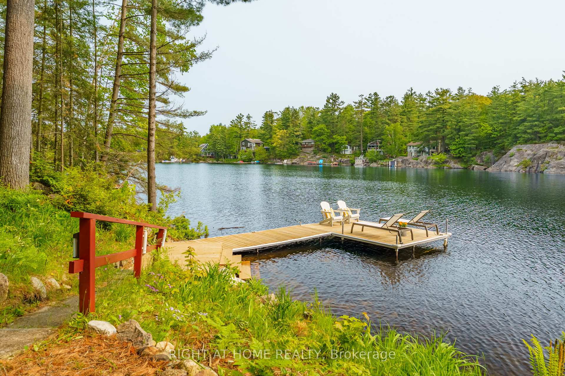 Photo 3 of 1178 Tomingas Road, Gravenhurst, Muskoka (S) — HOMEH