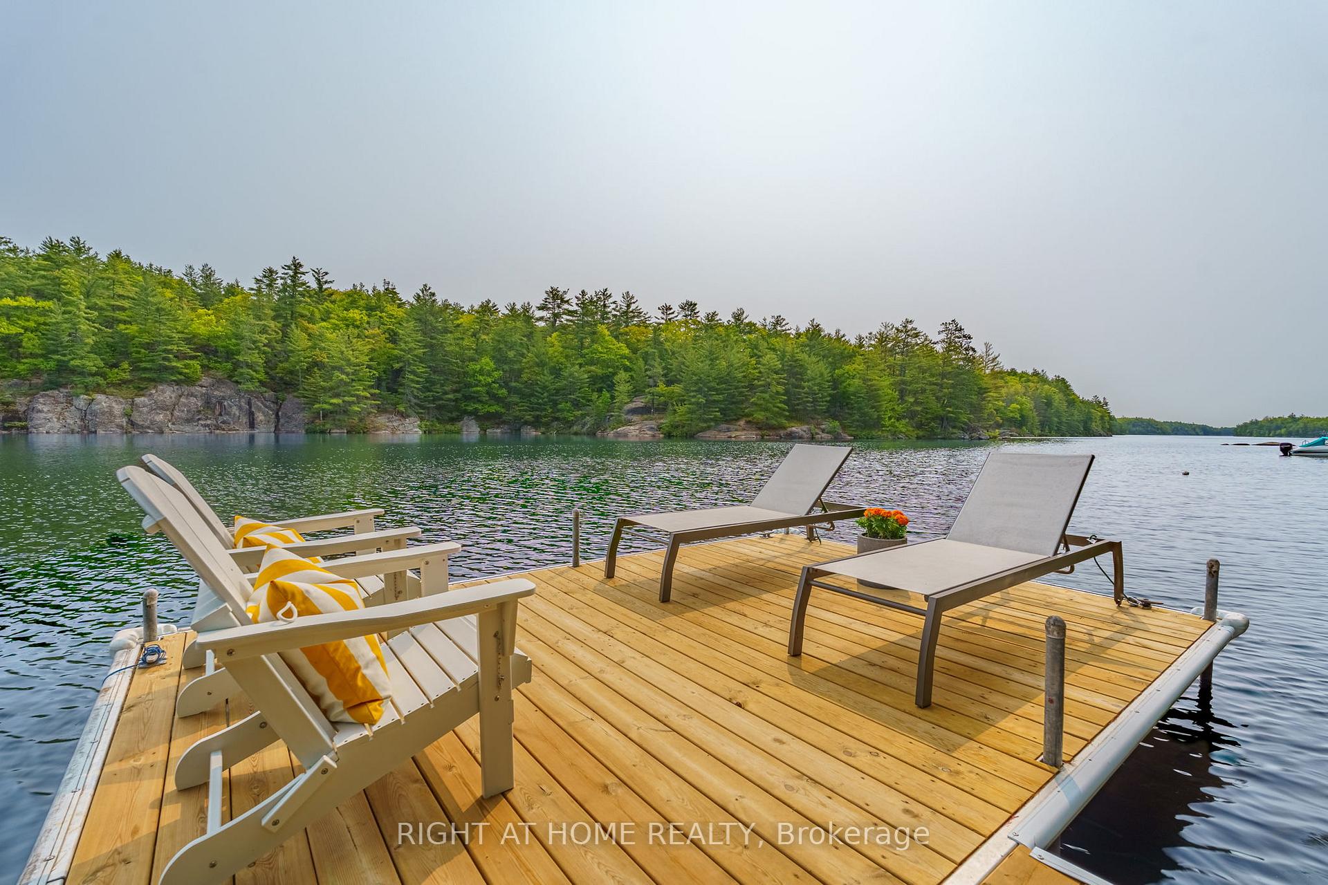 Photo 4 of 1178 Tomingas Road, Gravenhurst, Muskoka (S) — HOMEH