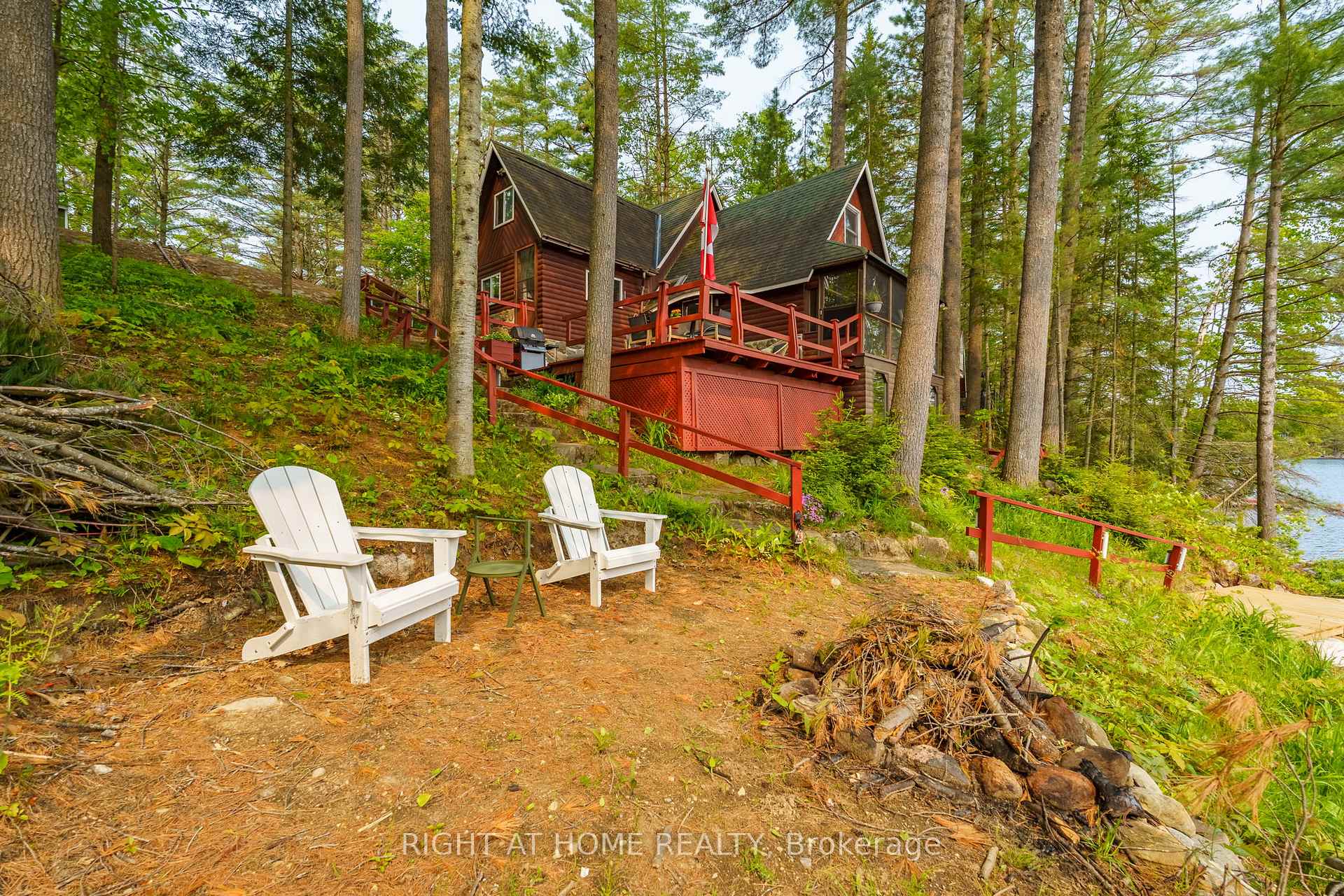 Photo 5 of 1178 Tomingas Road, Gravenhurst, Muskoka (S) — HOMEH