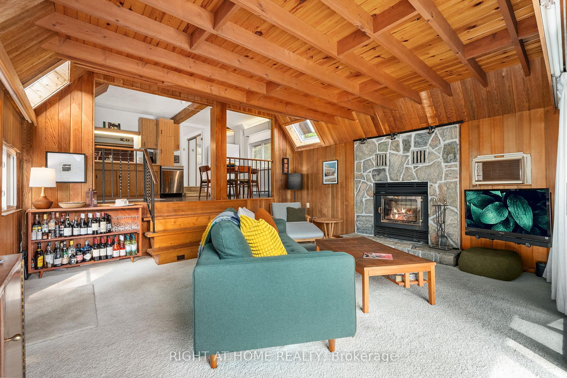 Photo 10 of 1178 Tomingas Road, Gravenhurst, Muskoka (S) — HOMEH