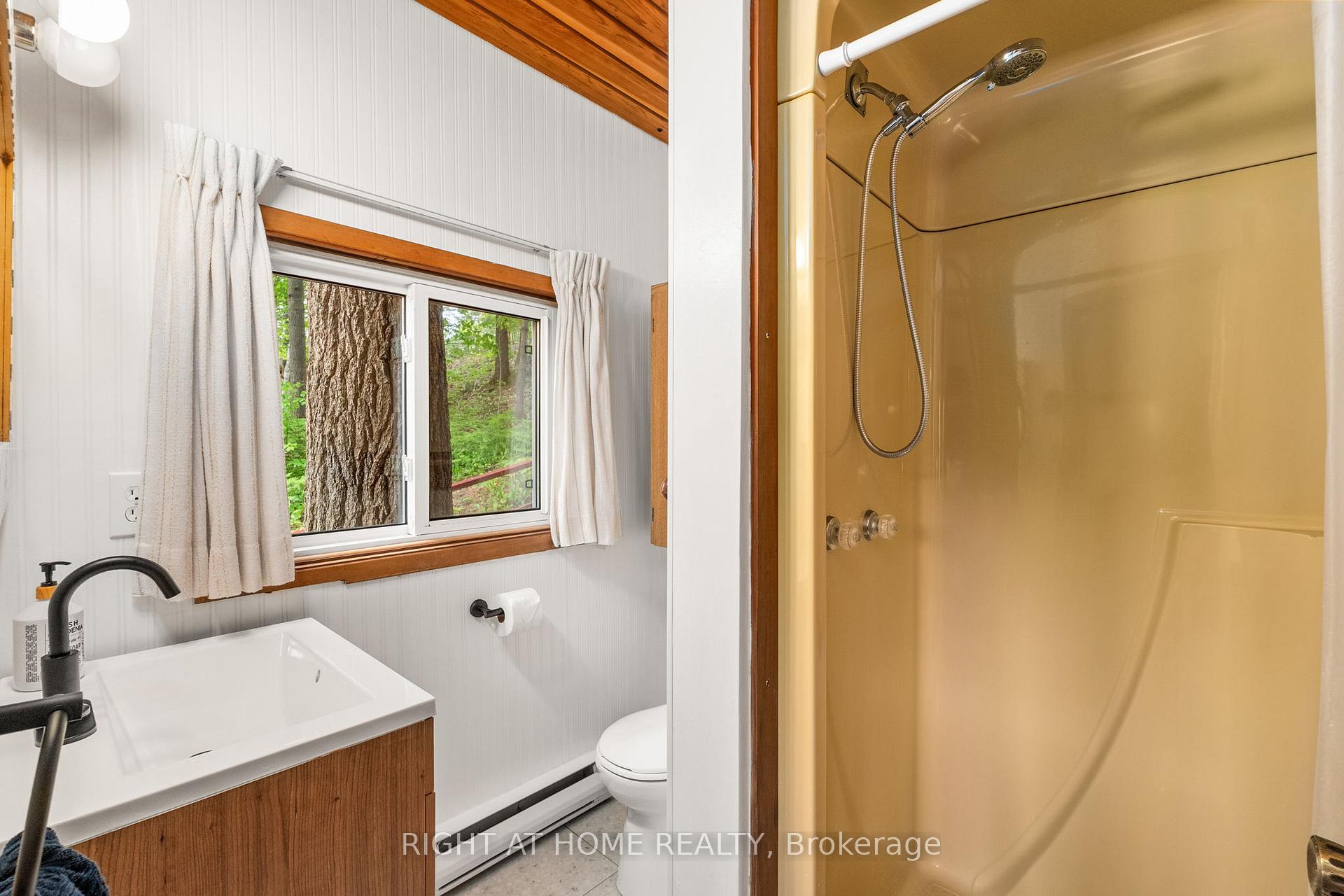 Photo 17 of 1178 Tomingas Road, Gravenhurst, Muskoka (S) — HOMEH