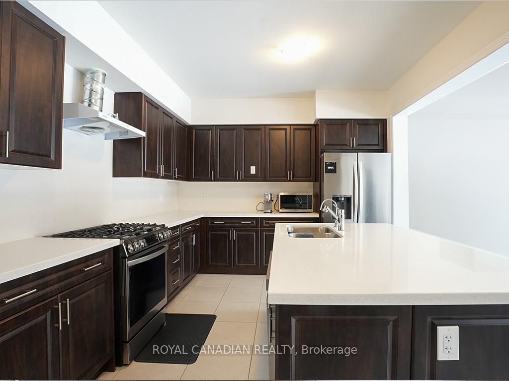 Photo 9 of 37 Gilham Way N, Brant, Paris — HOMEH