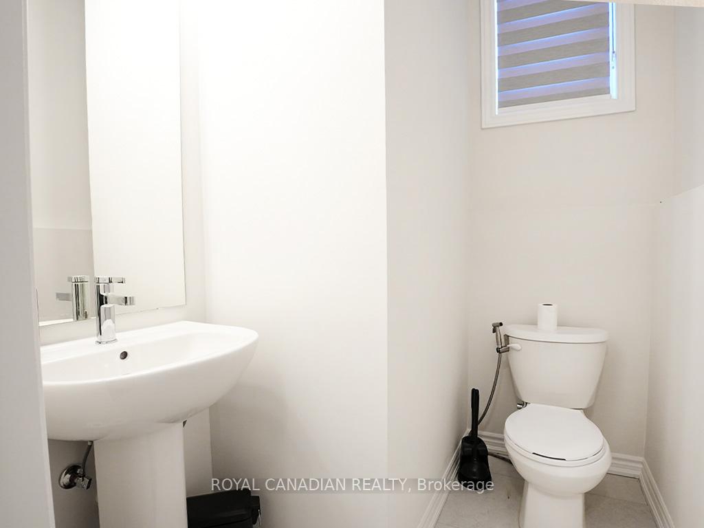 Photo 12 of 37 Gilham Way N, Brant, Paris — HOMEH