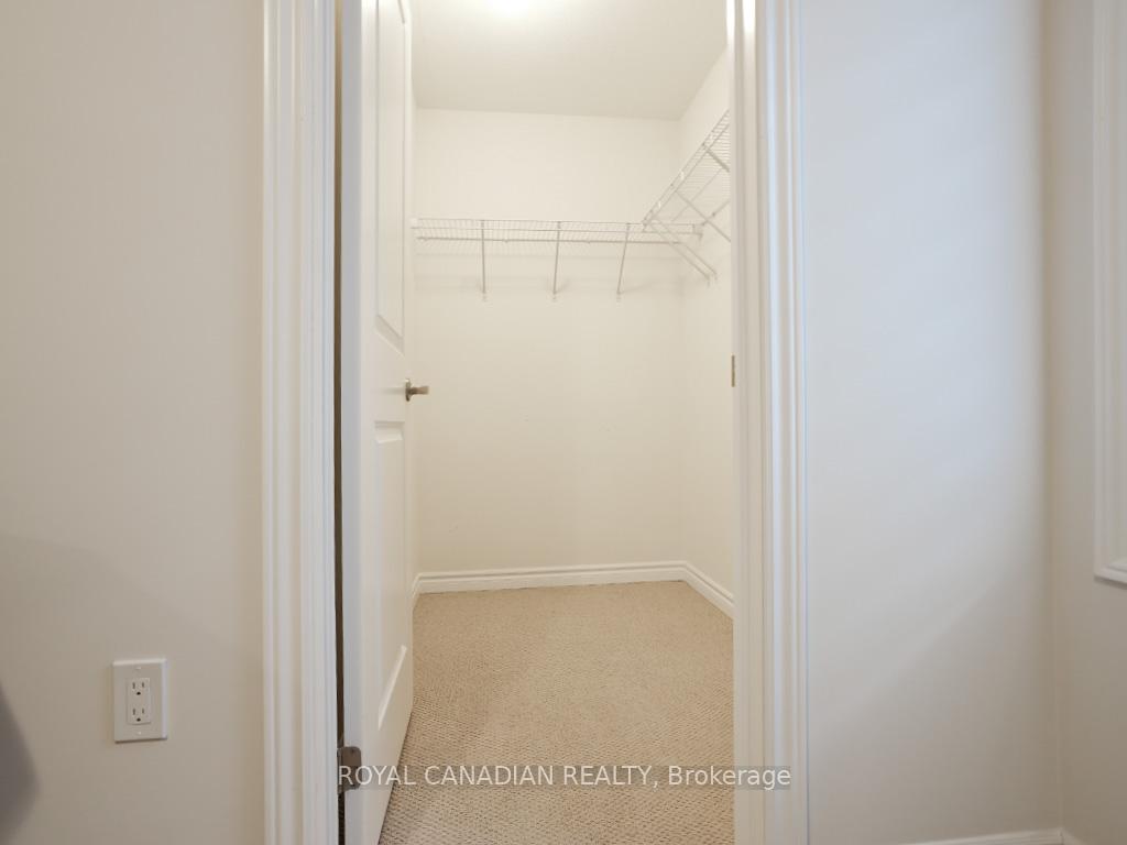Photo 23 of 37 Gilham Way N, Brant, Paris — HOMEH