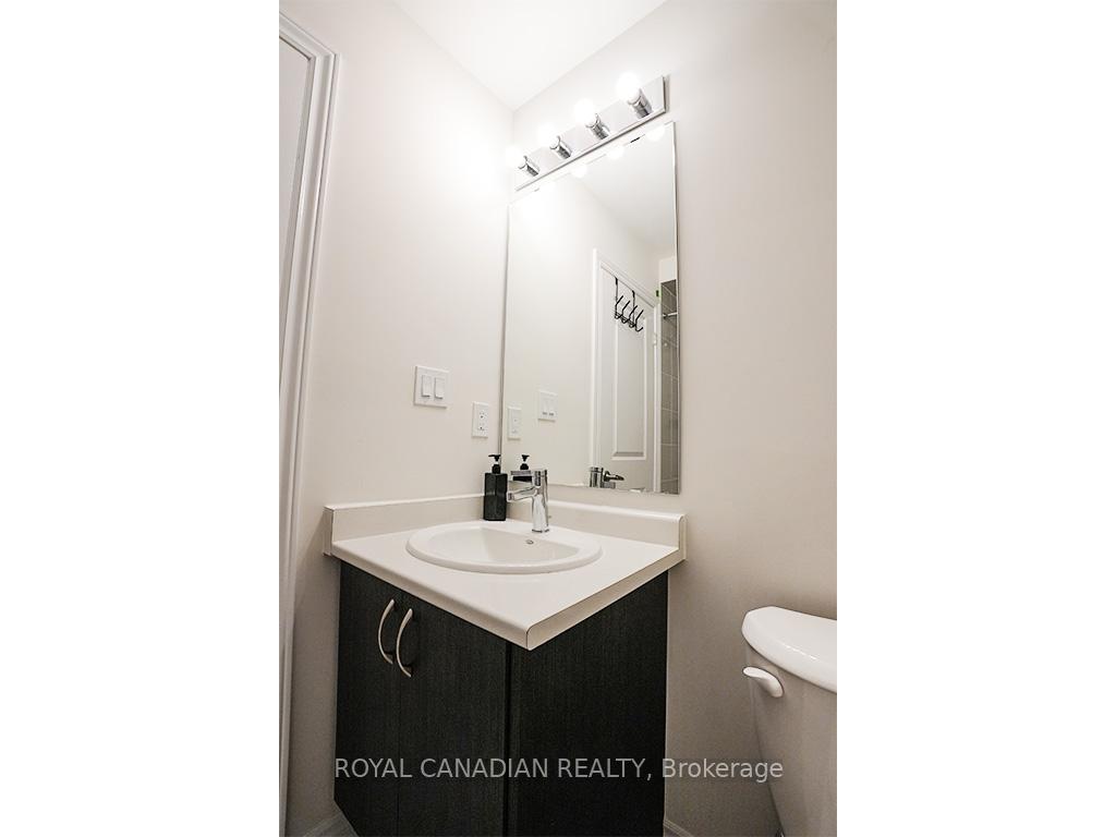 Photo 25 of 37 Gilham Way N, Brant, Paris — HOMEH