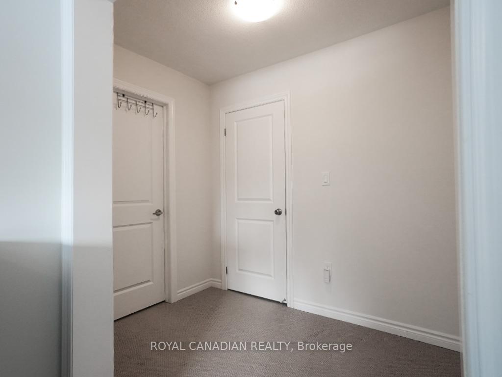 Photo 28 of 37 Gilham Way N, Brant, Paris — HOMEH