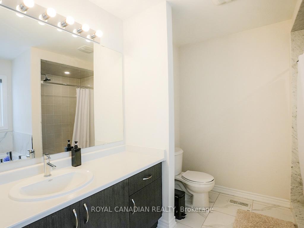 Photo 32 of 37 Gilham Way N, Brant, Paris — HOMEH