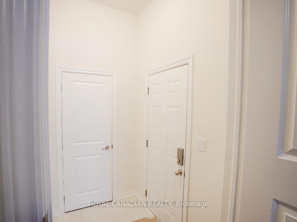 Photo 34 of 37 Gilham Way N, Brant, Paris — HOMEH