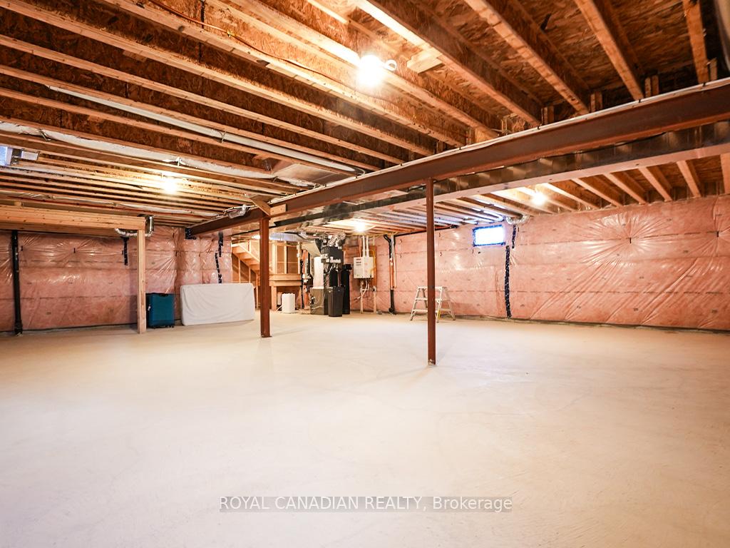 Photo 36 of 37 Gilham Way N, Brant, Paris — HOMEH