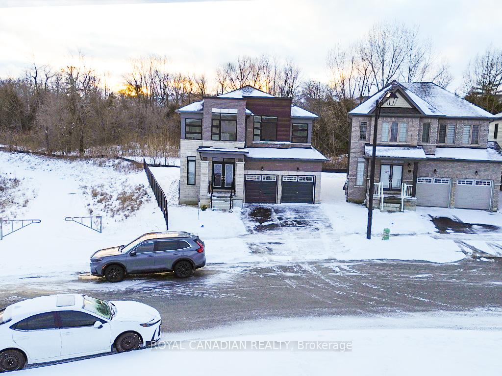 Photo 44 of 37 Gilham Way N, Brant, Paris — HOMEH