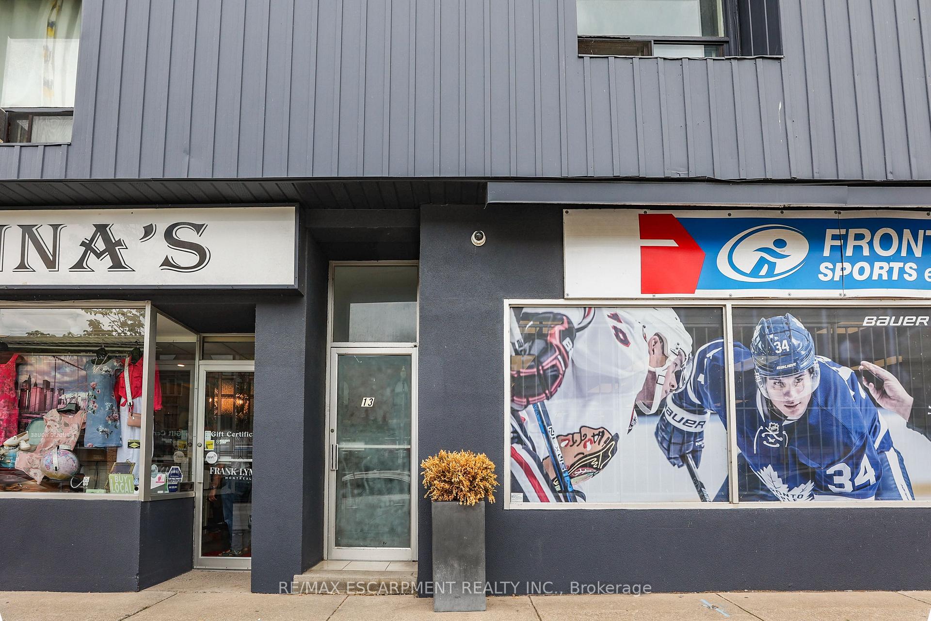 Photo 6 of Unit 3, 13 Main Street W, Grimsby, Grimsby East — HOMEH