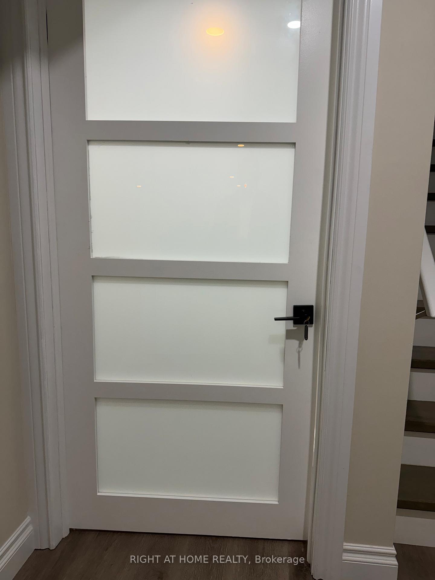 Photo 5 of Unit LOWER, 174 Curzon Crescent, Guelph, Willow West/Sugarbush/West Acres — HOMEH