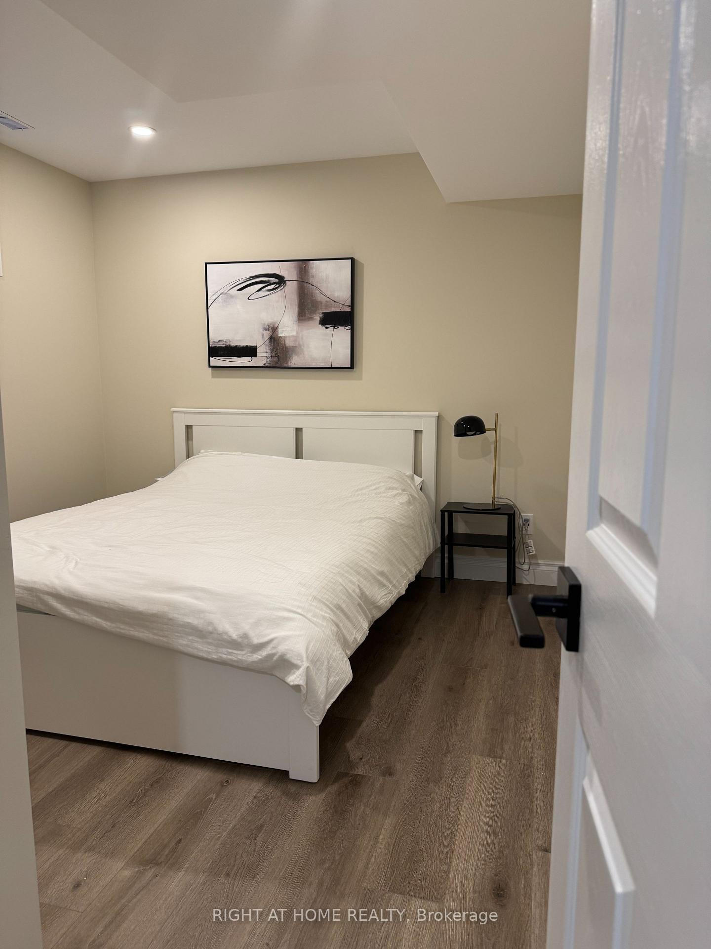 Photo 15 of Unit LOWER, 174 Curzon Crescent, Guelph, Willow West/Sugarbush/West Acres — HOMEH