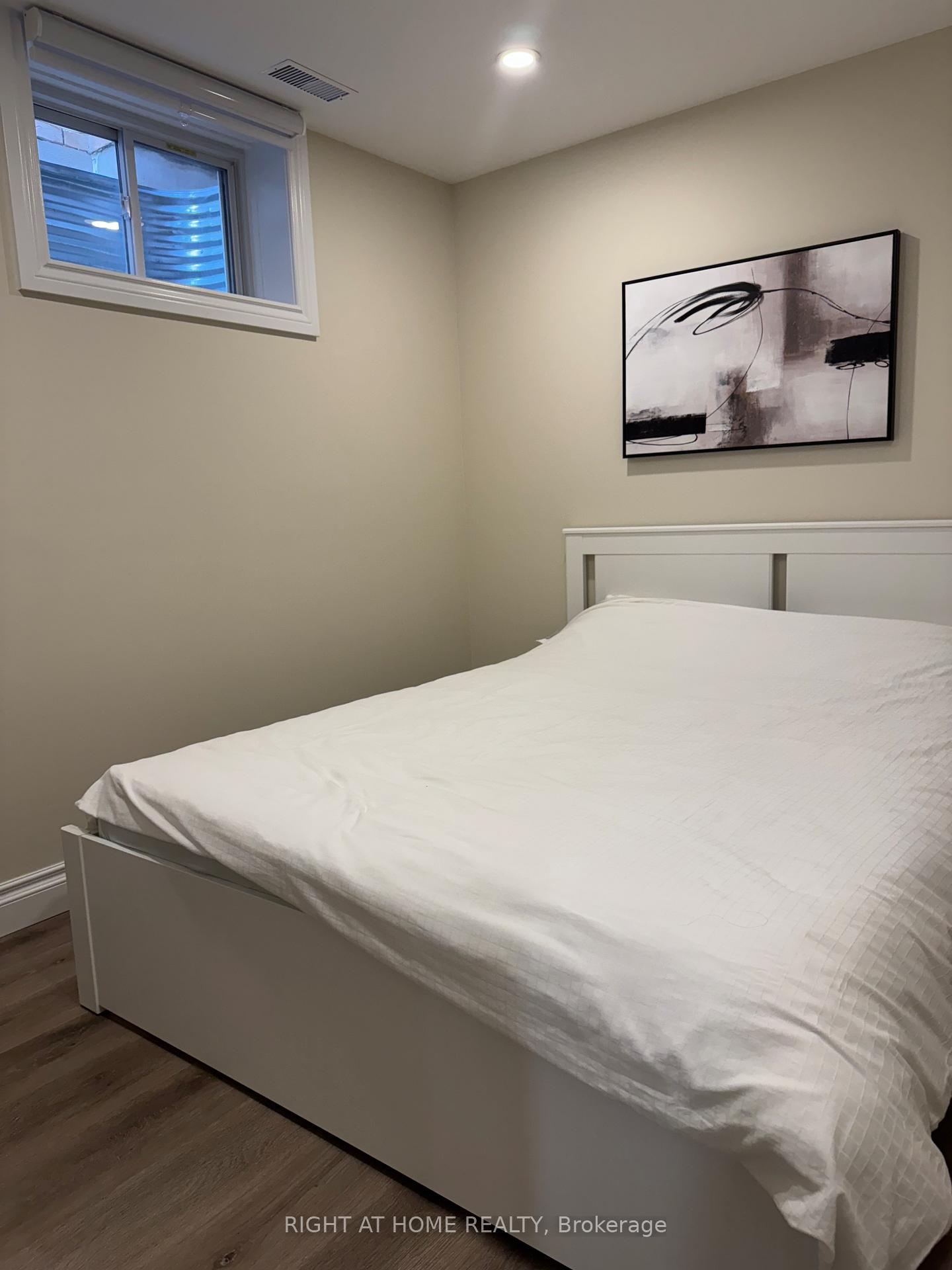 Photo 16 of Unit LOWER, 174 Curzon Crescent, Guelph, Willow West/Sugarbush/West Acres — HOMEH