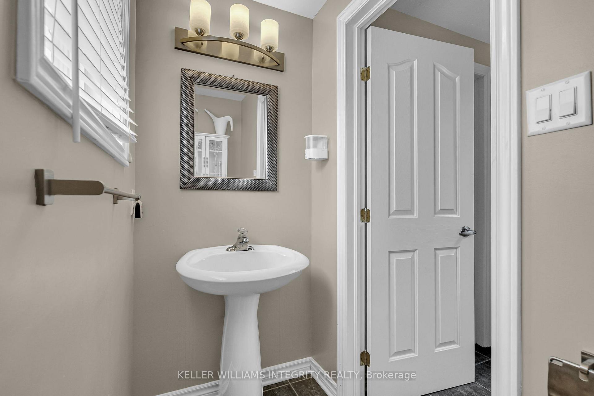 Photo 5 of 745 Vermillion Drive, Ottawa, Riverside South/Gloucester Glen — HOMEH