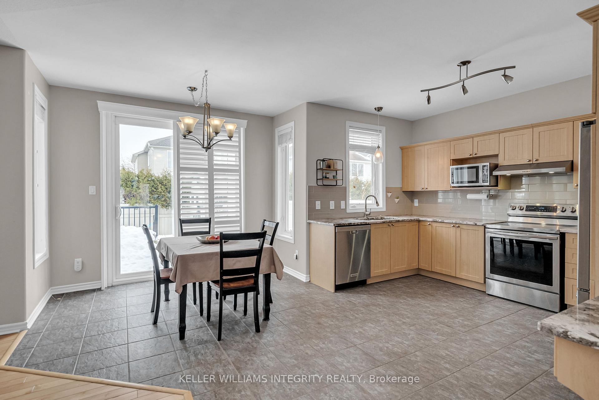 Photo 13 of 745 Vermillion Drive, Ottawa, Riverside South/Gloucester Glen — HOMEH