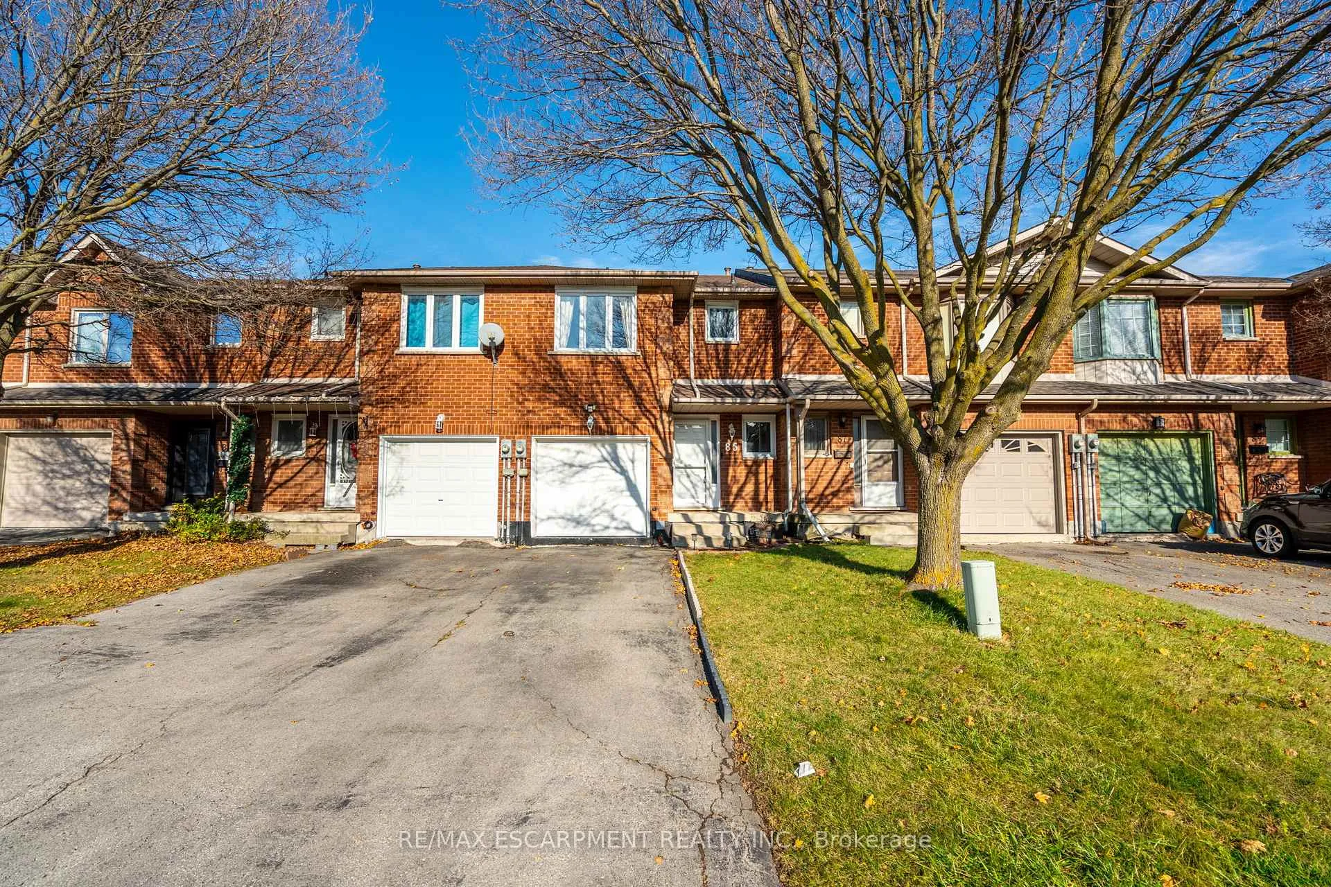 Photo 2 of 85 Royalvista Drive, Hamilton, Templemead — HOMEH