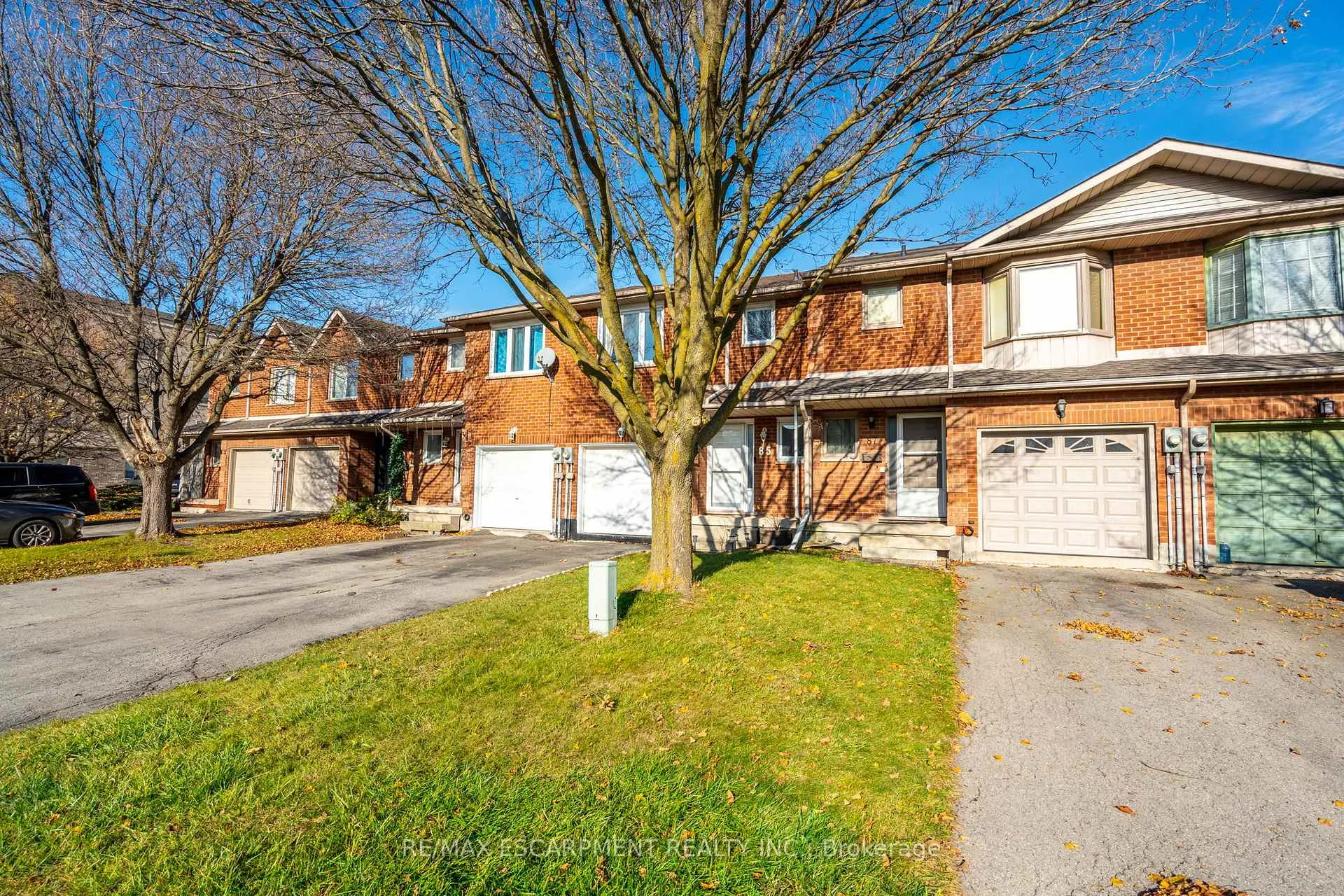 Photo 3 of 85 Royalvista Drive, Hamilton, Templemead — HOMEH