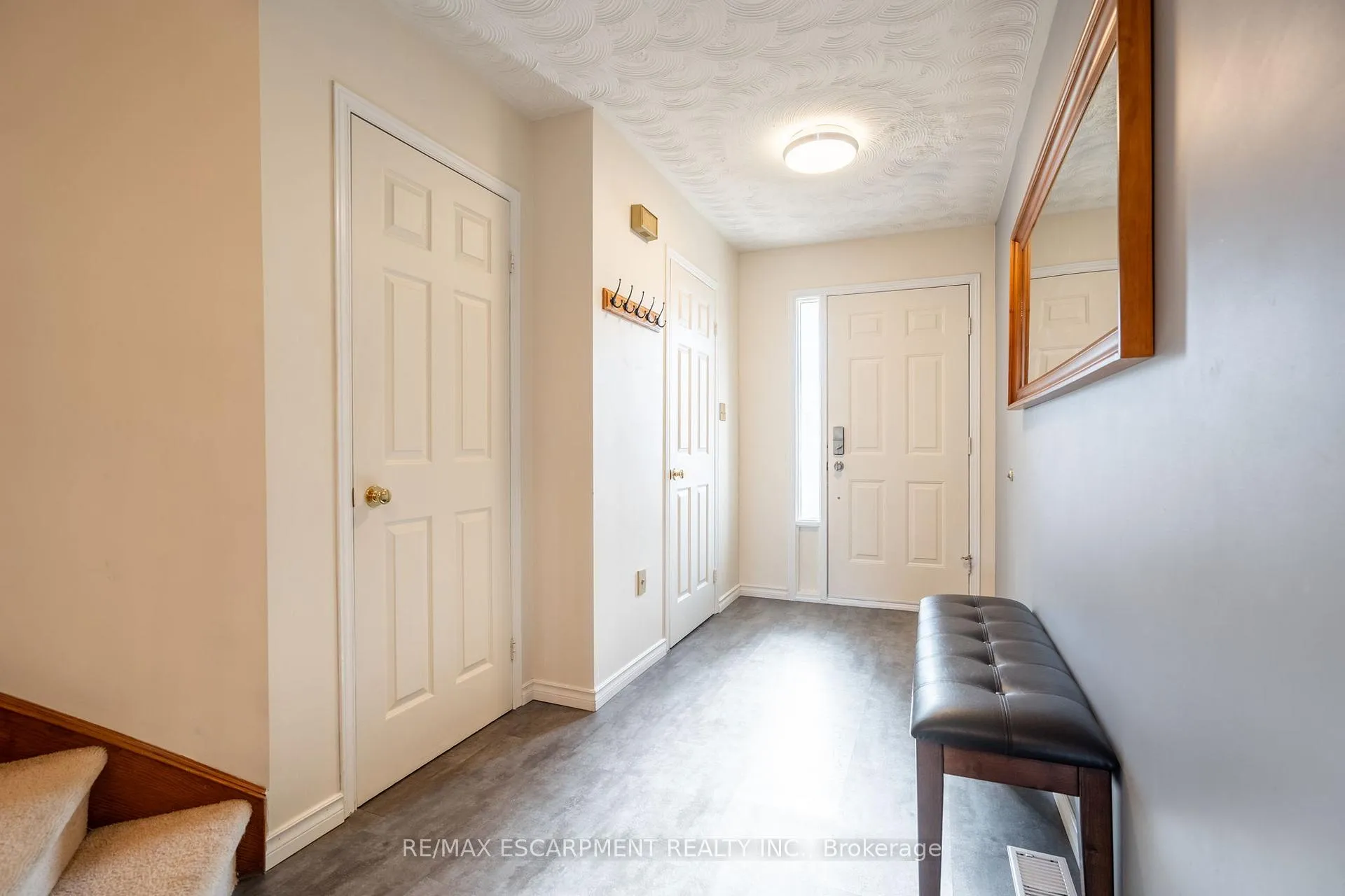 Photo 10 of 85 Royalvista Drive, Hamilton, Templemead — HOMEH