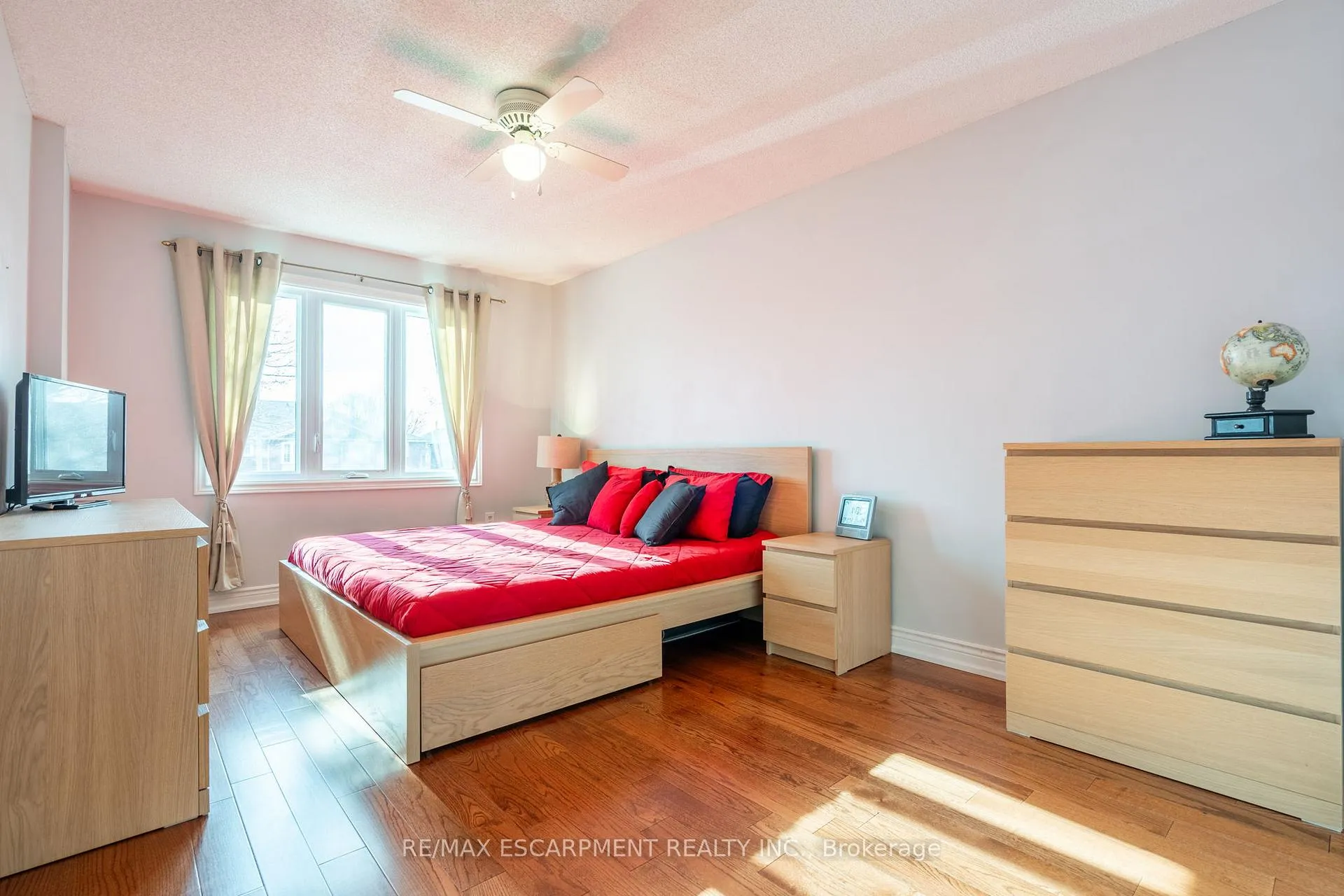 Photo 26 of 85 Royalvista Drive, Hamilton, Templemead — HOMEH