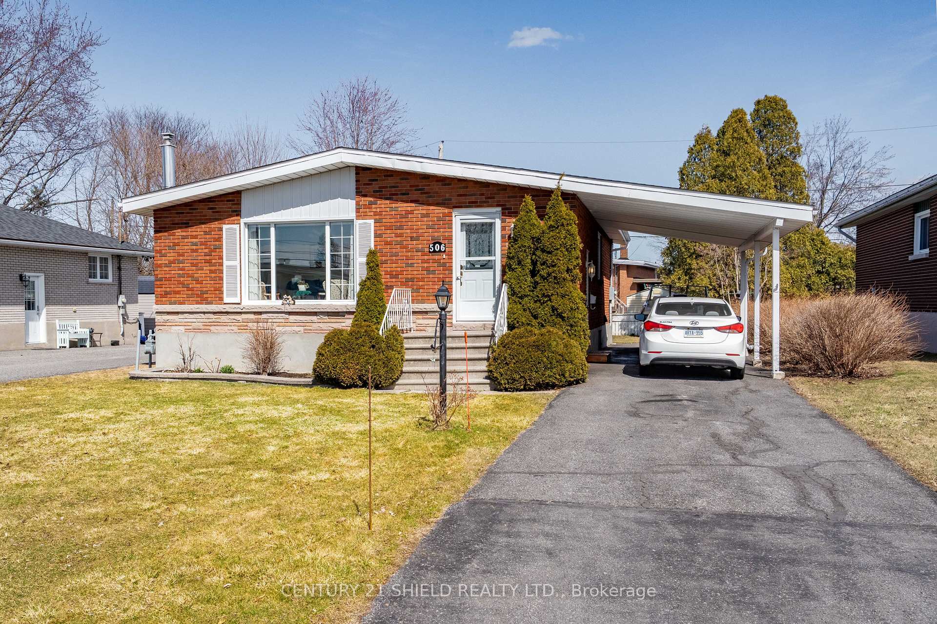 Photo 1 of 506 Anderson Drive, Cornwall — HOMEH