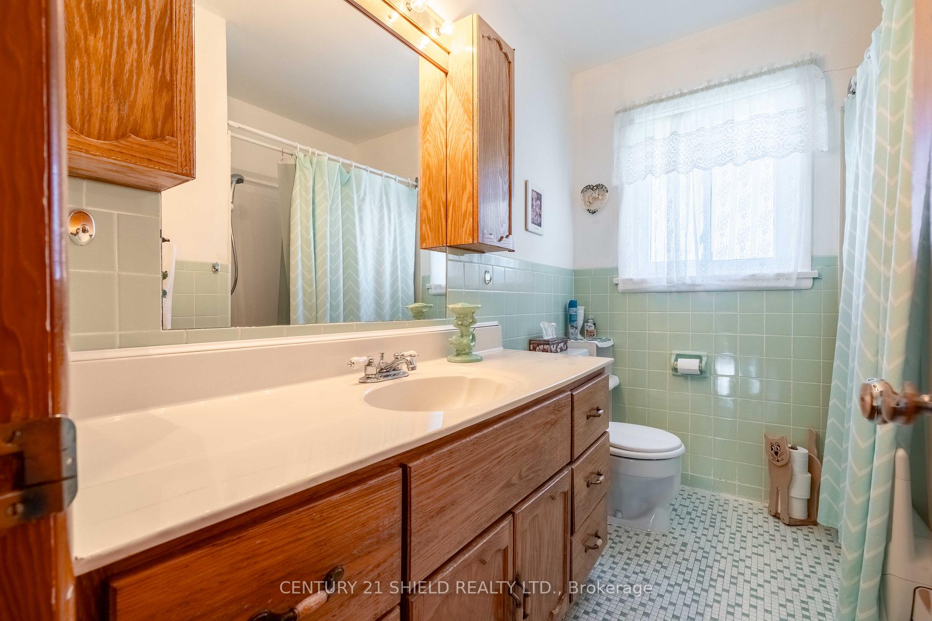 Photo 6 of 506 Anderson Drive, Cornwall — HOMEH