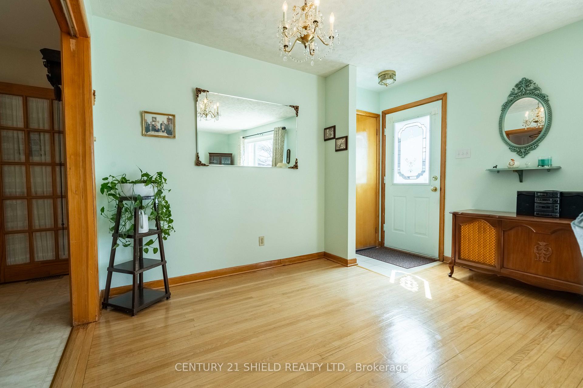 Photo 12 of 506 Anderson Drive, Cornwall — HOMEH