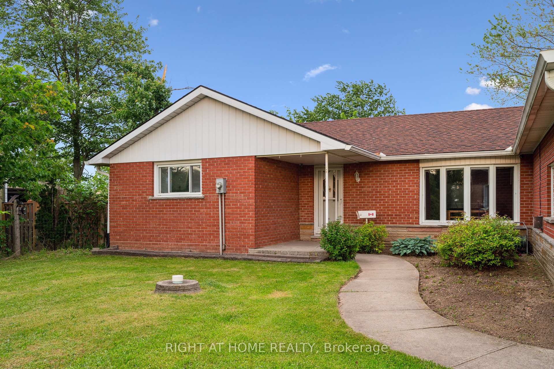 Photo 24 of 3567 South Grimsby 12 Road, Grimsby, Grimsby Escarpment — HOMEH