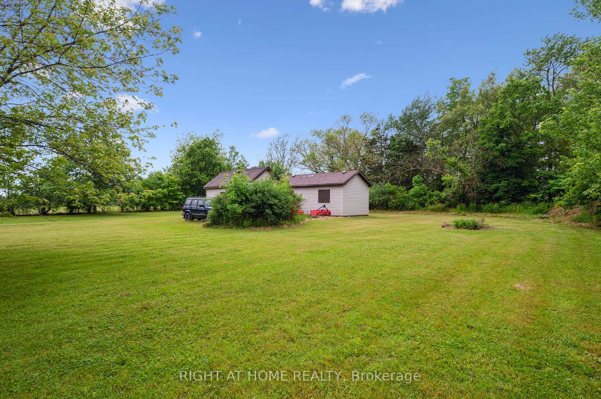 Photo 30 of 3567 South Grimsby 12 Road, Grimsby, Grimsby Escarpment — HOMEH