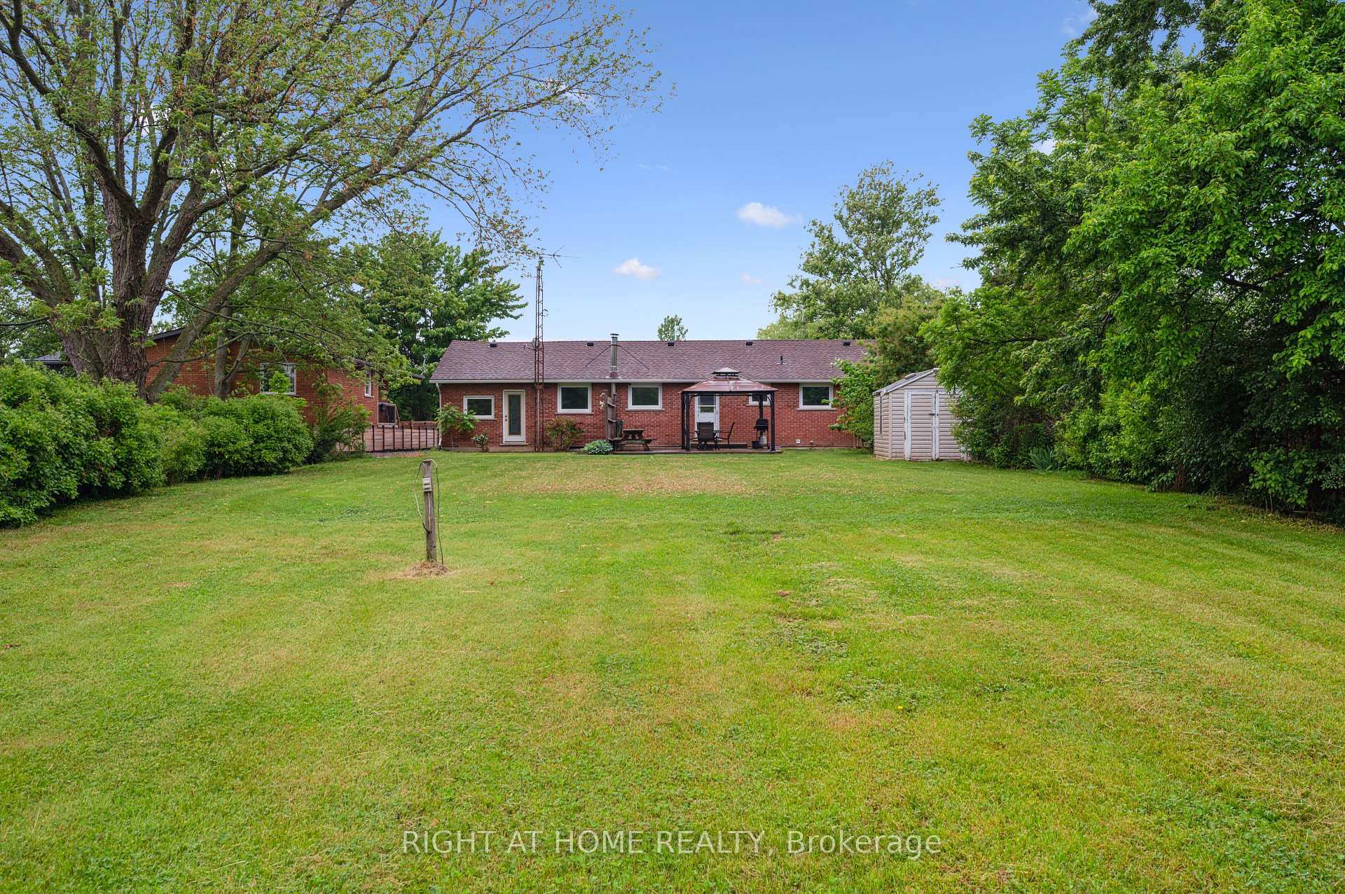 Photo 33 of 3567 South Grimsby 12 Road, Grimsby, Grimsby Escarpment — HOMEH