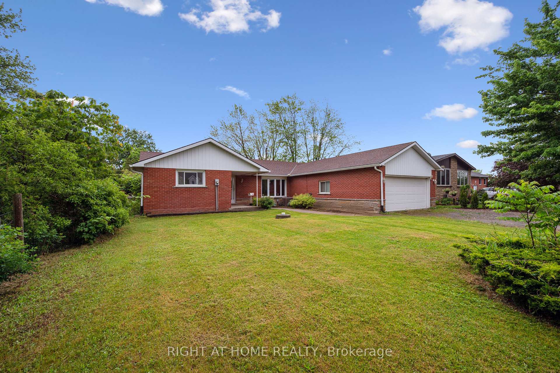 Photo 34 of 3567 South Grimsby 12 Road, Grimsby, Grimsby Escarpment — HOMEH