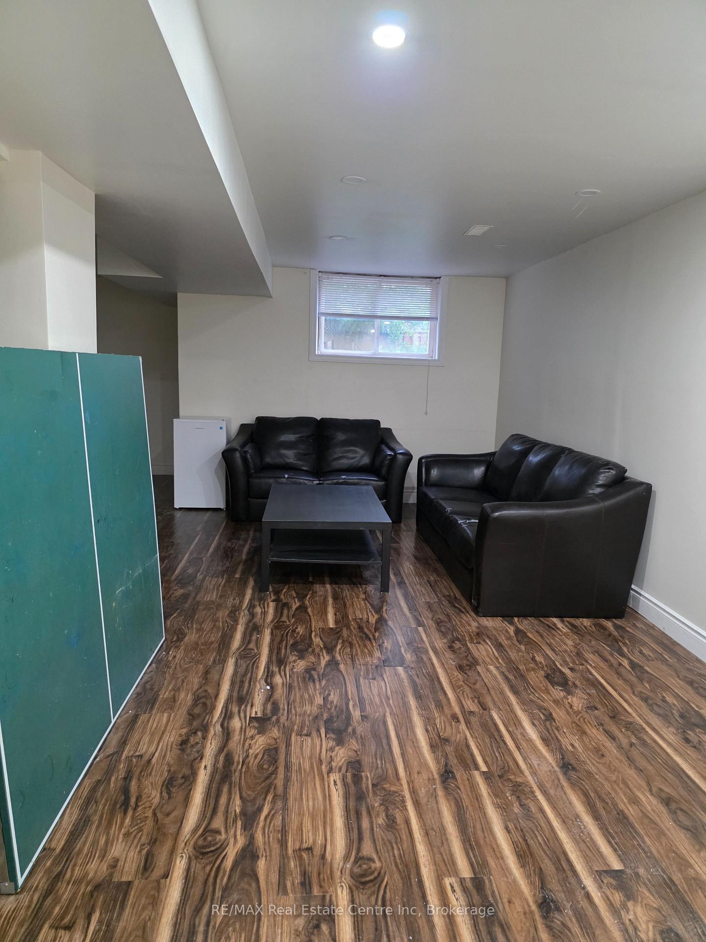Photo 15 of 15 Bard Boulevard, Guelph, Pineridge/Westminster Woods — HOMEH