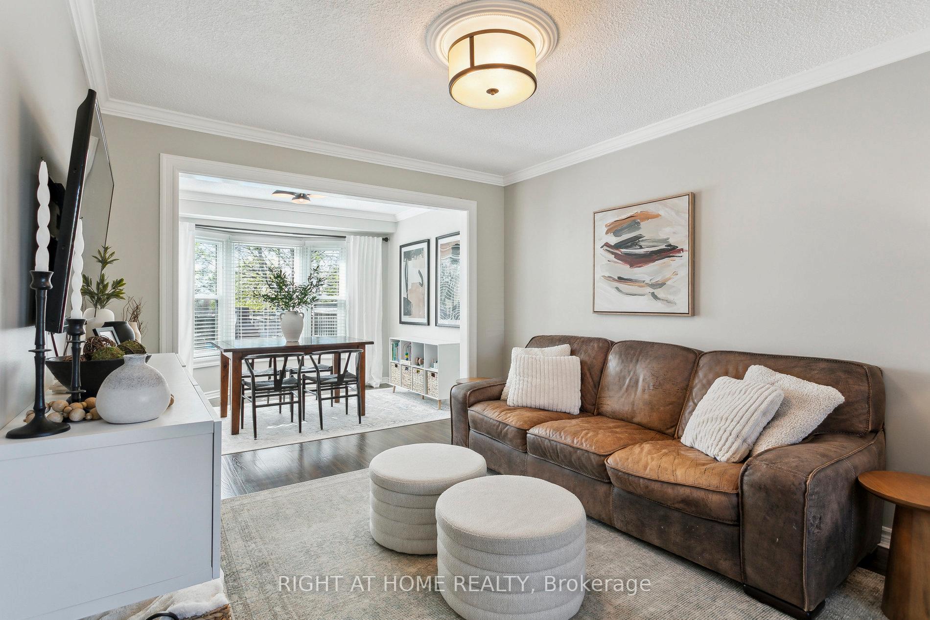 Photo 4 of 3194 Greenbough Crescent, Burlington, Headon — HOMEH