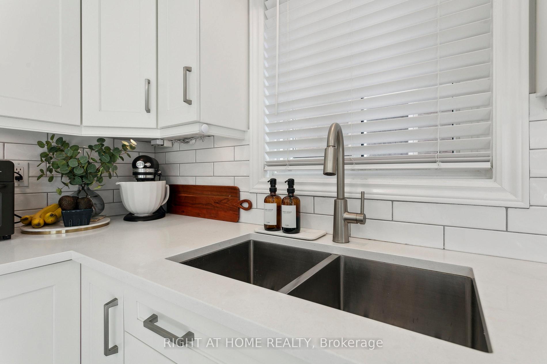 Photo 18 of 3194 Greenbough Crescent, Burlington, Headon — HOMEH